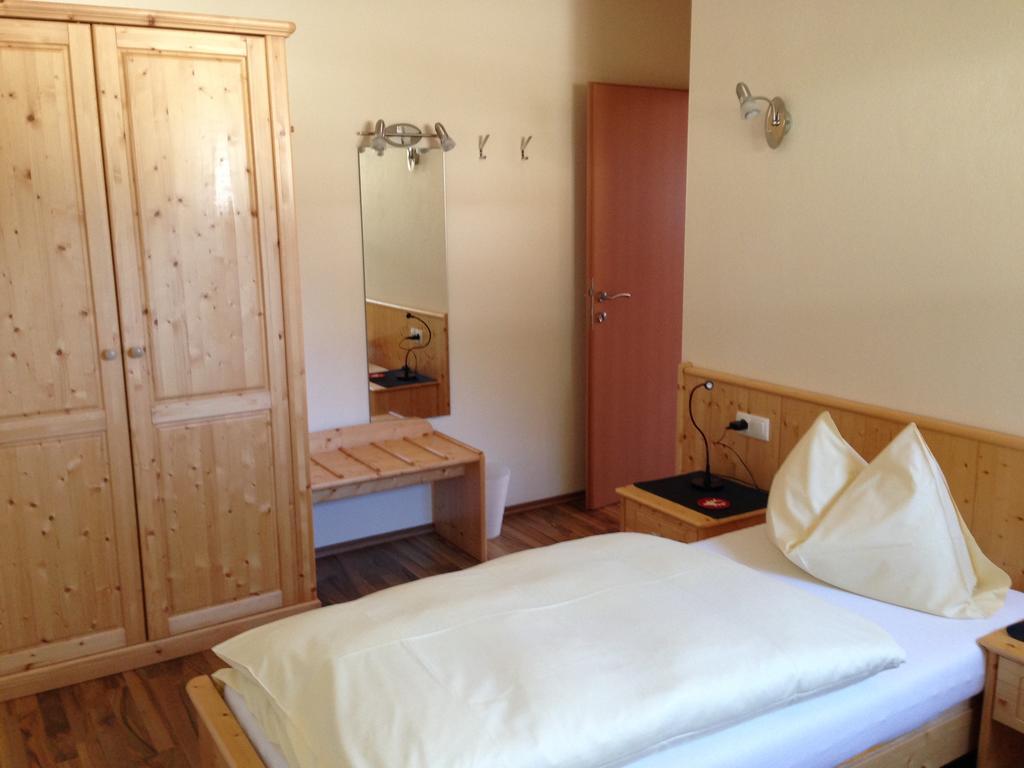 Austrian Alpine Apartments Ramsau am Dachstein Zimmer foto