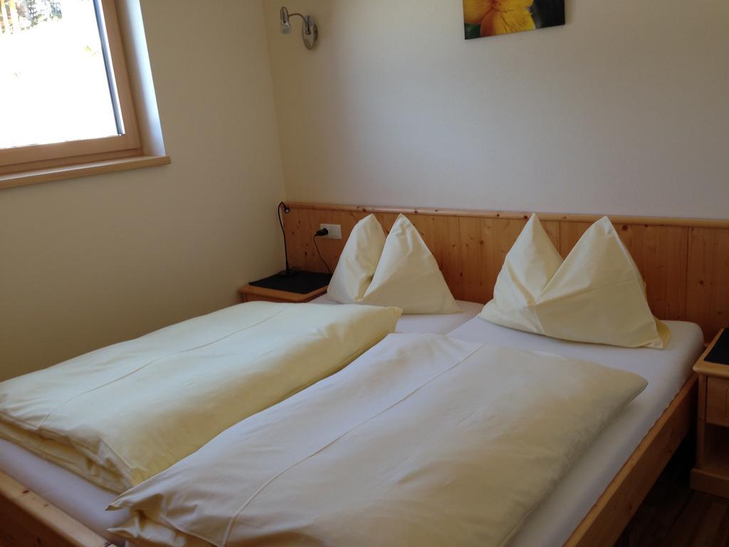 Austrian Alpine Apartments Ramsau am Dachstein Zimmer foto