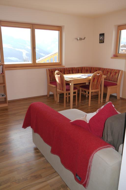 Austrian Alpine Apartments Ramsau am Dachstein Zimmer foto