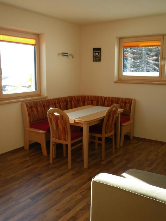 Austrian Alpine Apartments Ramsau am Dachstein Zimmer foto